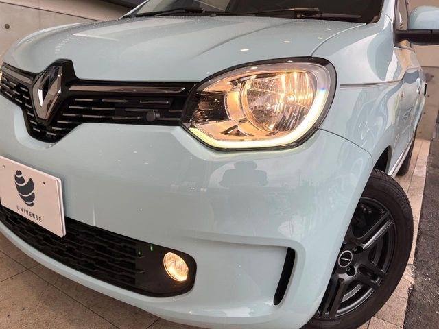 RENAULT TWINGO