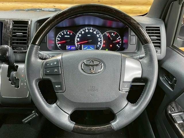 HIACE van 2WD