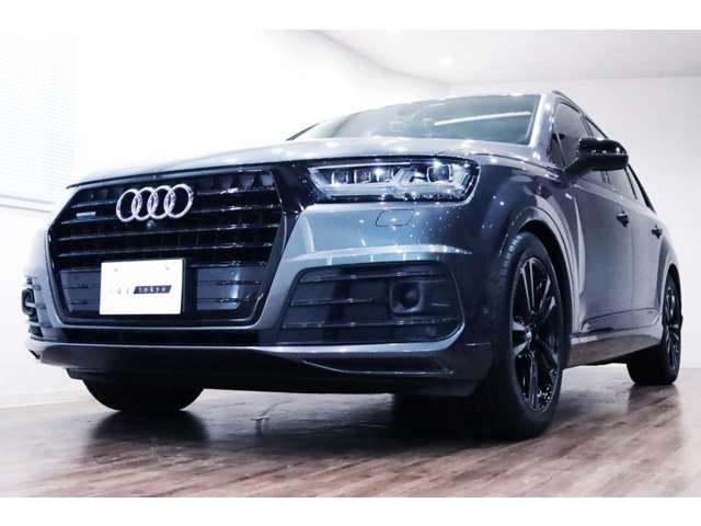 AUDI  Q7