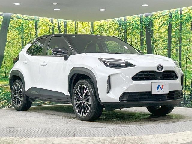 YARIS CROSS HYBRID