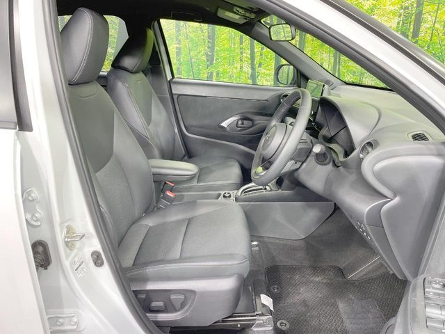 YARIS CROSS HYBRID
