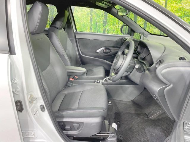 YARIS CROSS HYBRID