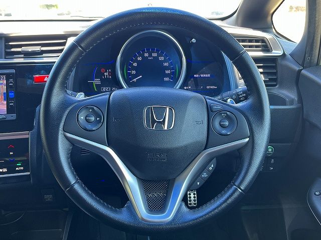 FIT HYBRID