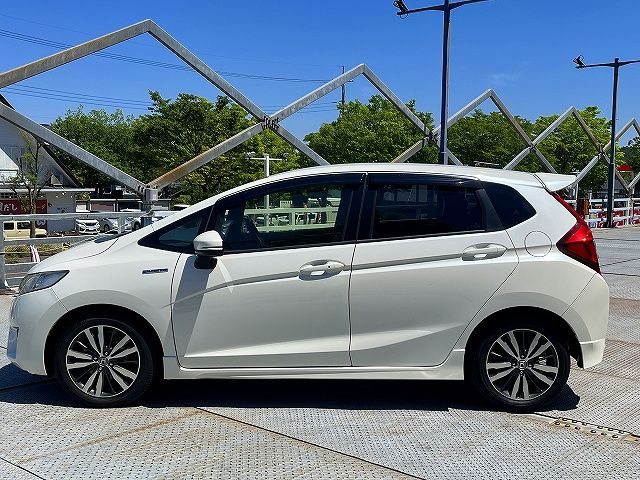 FIT HYBRID