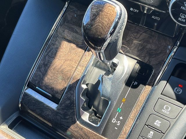 ALPHARD hybrid 4WD