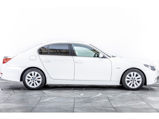 BMW 5 Series sedan