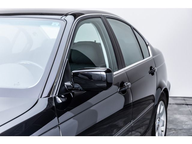 BMW 3 Series sedan