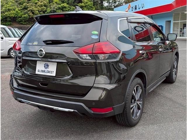 X-TRAIL 2WD