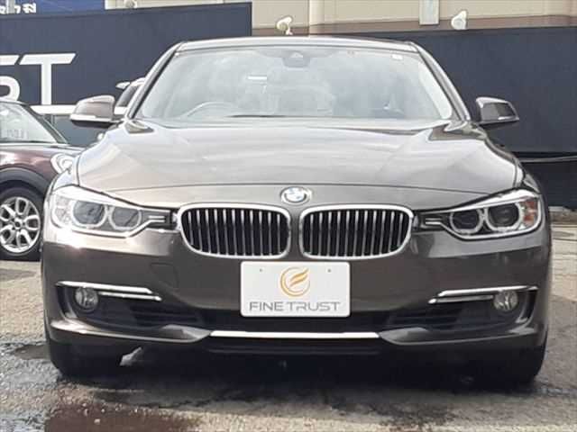 BMW 3 Series sedan