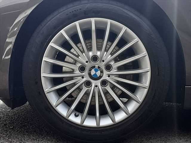 BMW 3 Series sedan