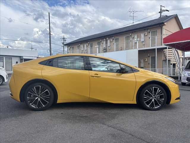 PRIUS 4WD