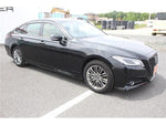 CROWN sedan hybrid