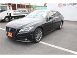 CROWN sedan hybrid