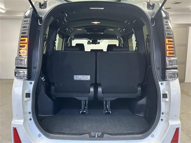 VOXY 4WD