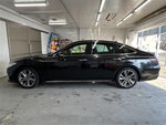 CROWN sedan hybrid 4WD