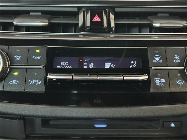 CROWN sedan hybrid 4WD