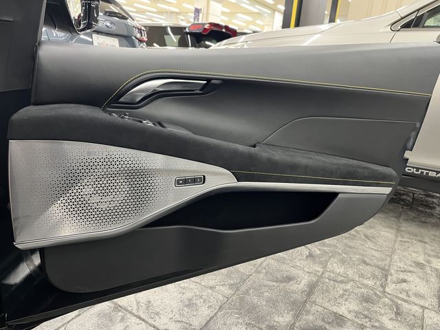 LOTUS EMIRA