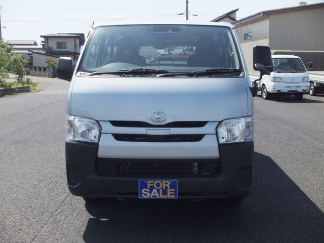 REGIUSACE van 4WD
