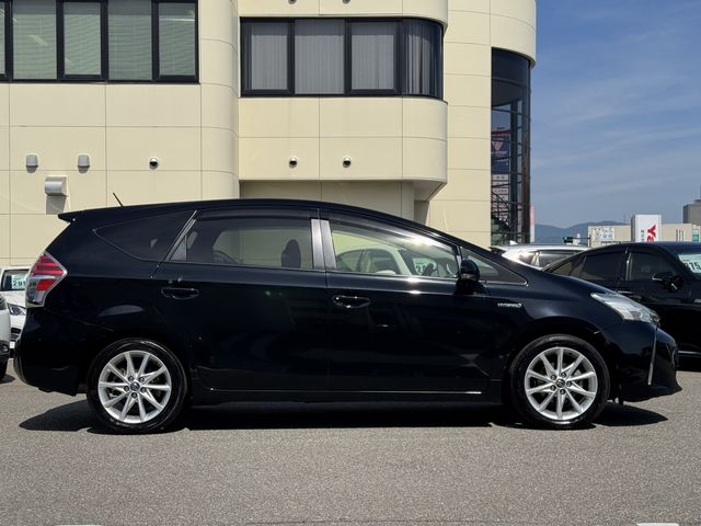 PRIUS Alpha