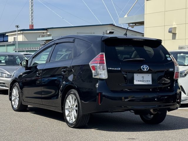 PRIUS Alpha