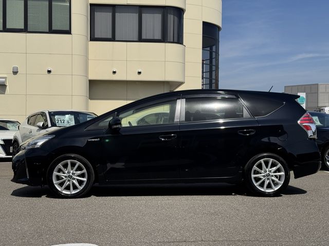 PRIUS Alpha