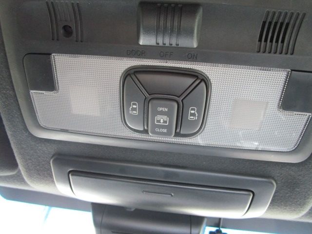 ESTIMA  4WD