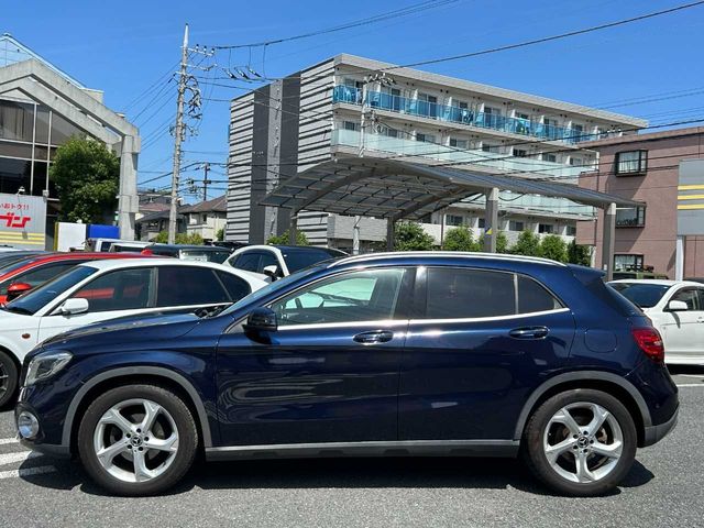 MERCEDES BENZ GLA class