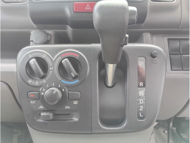 NV100 CLIPPER