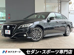 CROWN sedan hybrid