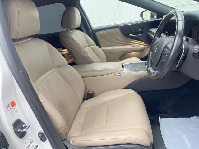 LEXUS LS500h