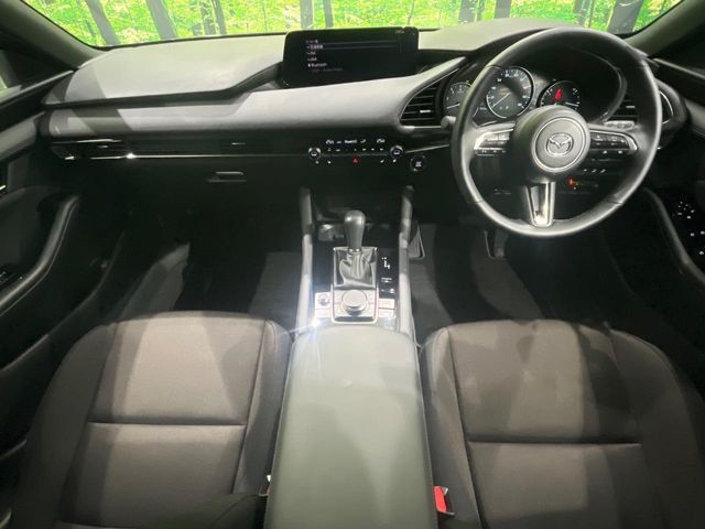 MAZDA3 FASTBACK