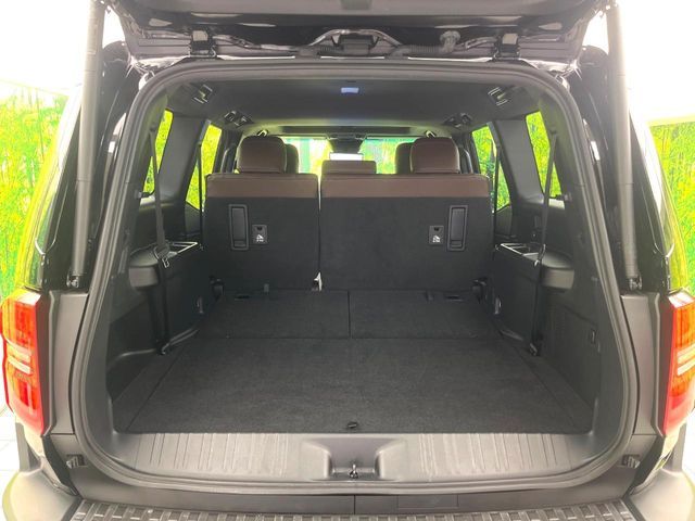 LANDCRUISER 250