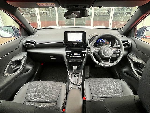 YARIS CROSS HYBRID