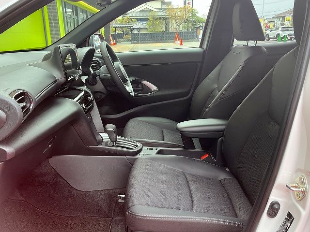 YARIS CROSS HYBRID