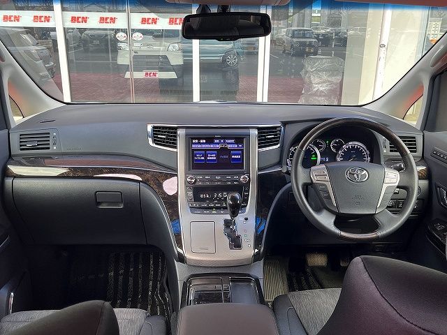 VELLFIRE HYBRID 4WD