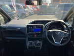 VOXY HYBRID