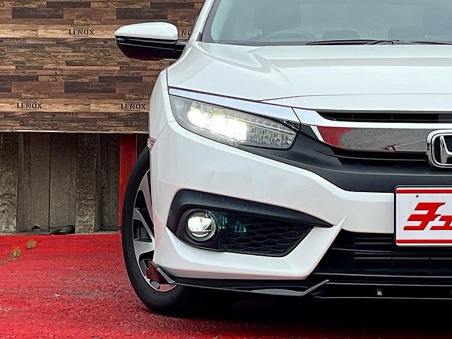 CIVIC sedan