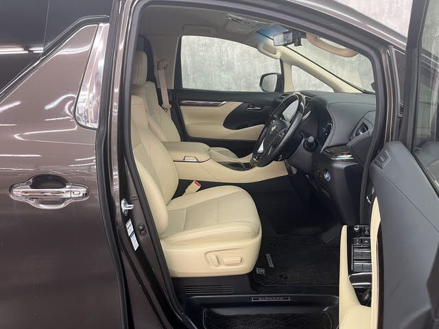 ALPHARD hybrid 4WD