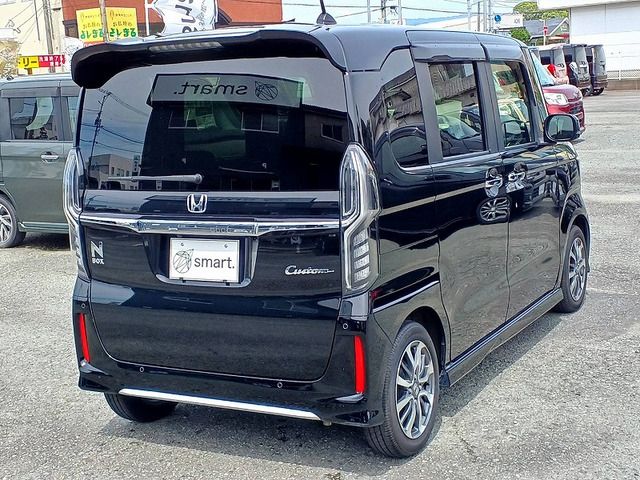 N-BOX CUSTOM