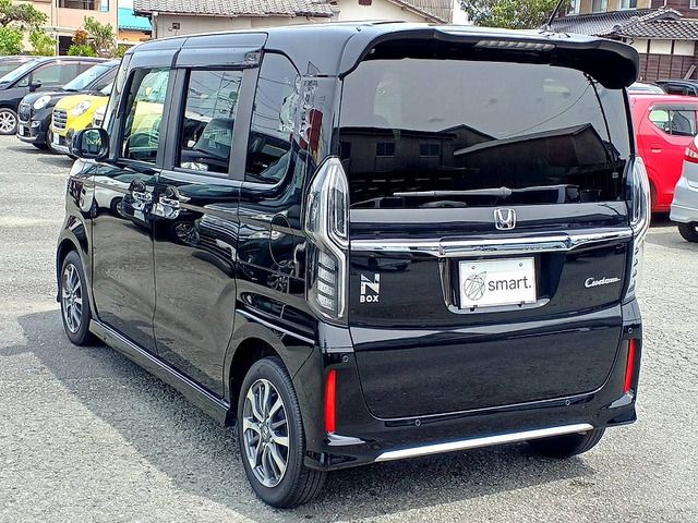 N-BOX CUSTOM