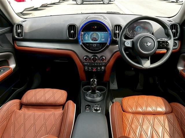 MINI COOPER D CROSSOVER