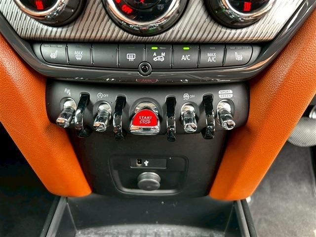 MINI COOPER D CROSSOVER