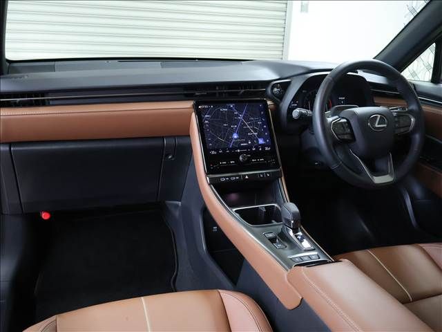 LEXUS LBX