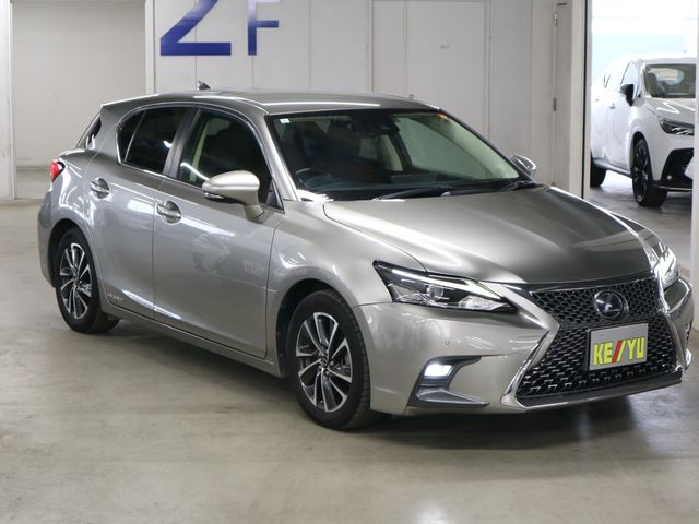 LEXUS CT200h