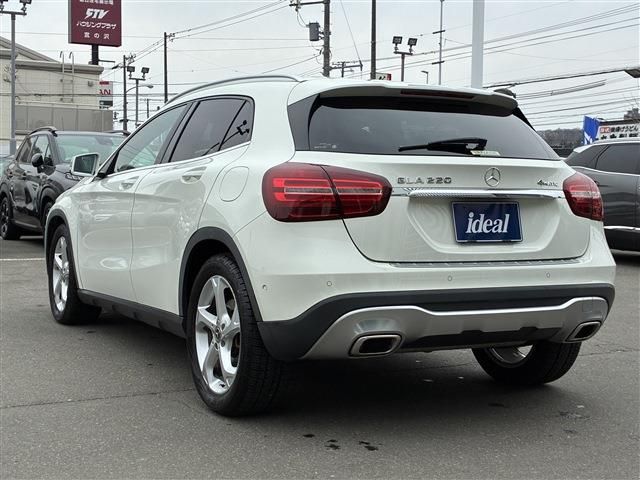 MERCEDES BENZ GLA class