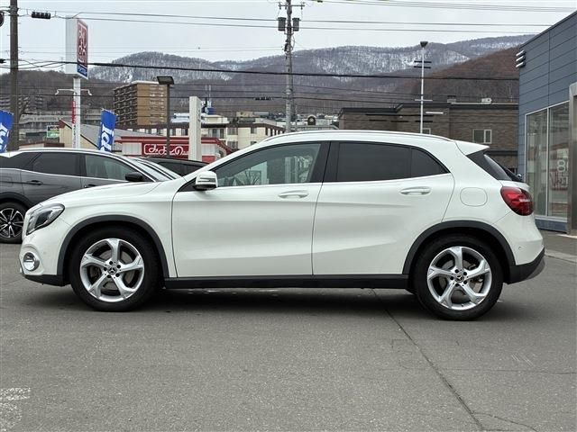 MERCEDES BENZ GLA class