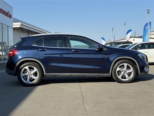 MERCEDES BENZ GLA class