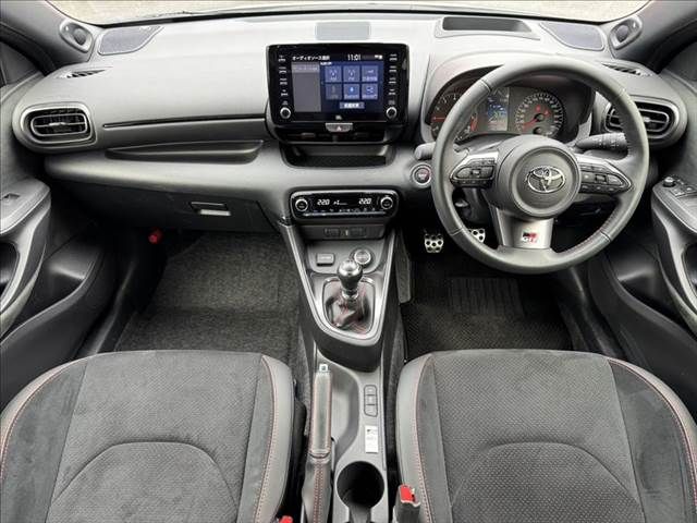 GR YARIS
