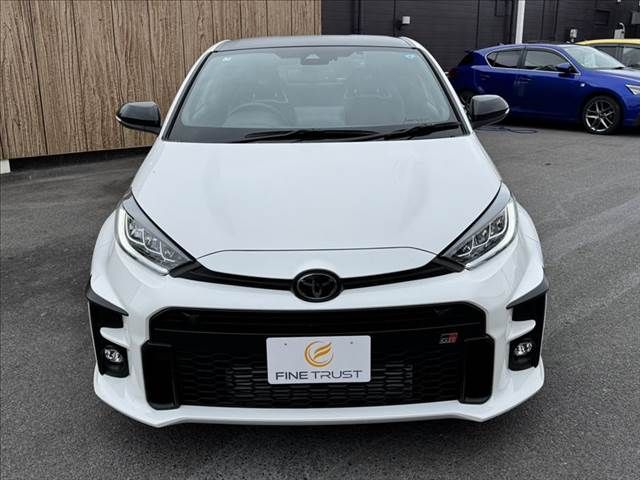 GR YARIS