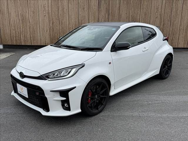 GR YARIS